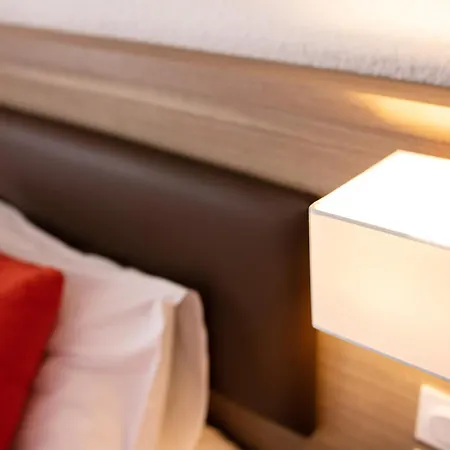 Hotel Helianthe 3*